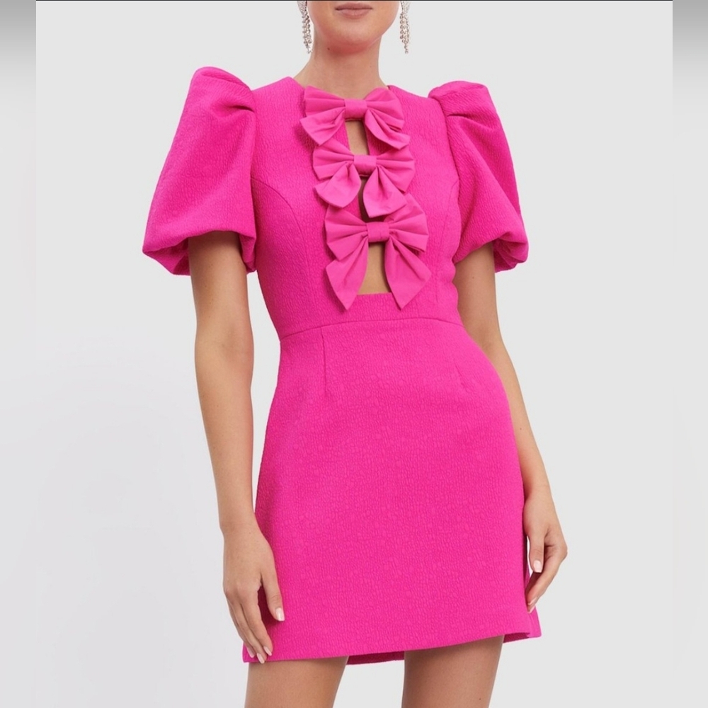 Pink Puff Sleeve Dress with Bow Details - Picture 10 of 10